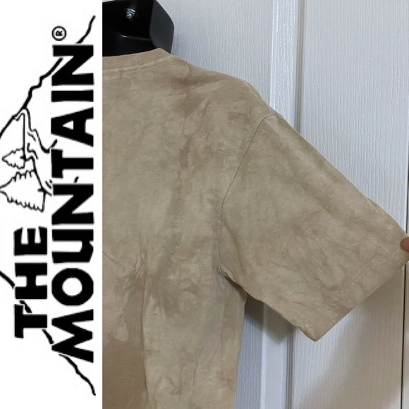 The Mountain tan hand dyed t-shirt w/Indigenous leader, sz S, 2012 David Behrens - Picture 9 of 15